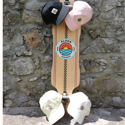 image de notre collection de casquette stylz vintage avec des couleurs pastel et le logo brodé à l'avant alohasurfwear