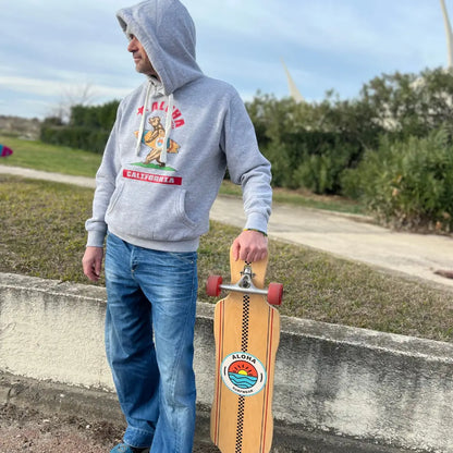 Image d'un Sweat à capuche surfwear homme gris  avec le logo California Bear de la marque Alohasurfwear